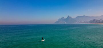 'Espetáculo de dança': baleias encantam turistas e moradores no Rio de Janeiro