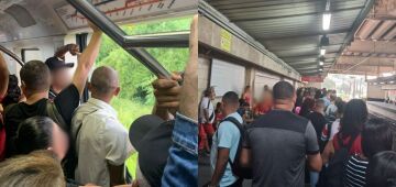 Passageiros que usam o Ramal Jaboatão do Metrô do Recife enfrentam transtornos nesta terça (25)