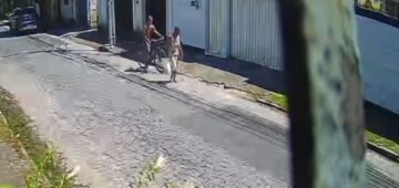 Homem é preso um dia após assaltar mulher que caminhava com bengala no Recife