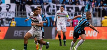 Em prévia da Libertadores, Grêmio vence e afunda Fluminense na lanterna do Brasileirão