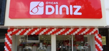 Óticas Diniz: atendimento diferenciado
