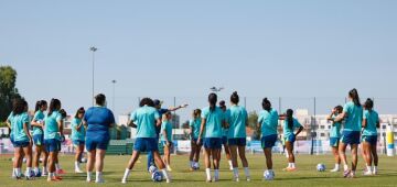 Seleção feminina treina na França a 4 dias da estreia na Olimpíada