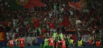 Cristiano Ronaldo perde pênalti, mas Portugal elimina Eslovênia nas oitavas da Eurocopa