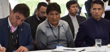 Apoiadores de Evo Morales e presidente Arce se enfrentam na Bolívia