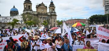 Agricultores da Guatemala protestam contra a controversa procuradora-geral e o alto custo de vida