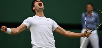 Carlos Alcaraz vence Daniil Medvedev e volta à final de Wimbledon