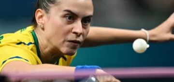 Bruna Takahashi é eliminada por americana em simples no tênis de mesa de Paris-2024