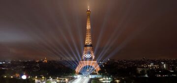 'Drag queens' e beijo entre homens: os LGBTs na abertura de Paris-2024