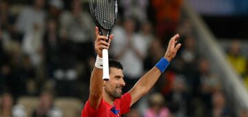 Djokovic arrasa australiano e aguarda Nadal na 2ª rodada da Olimpíada; Alcaraz supera libanês