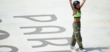 Rayssa Leal é bronze no skate street em Paris e conquista medalha com manobra incrível no fim