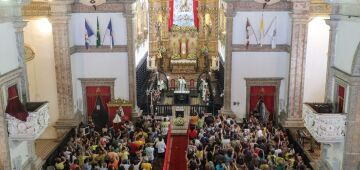 Festa do Carmo 2024: fiéis comparecem em peso ao penúltimo dia da celebração da padroeira do Recife