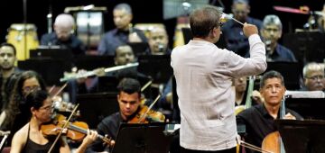 Orquestra Sinfônica do Recife celebra 94 anos no palco do Santa Isabel esta quart