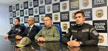 PMs são presos por formar milícia em Abreu e Lima; grupo cobrava dinheiro a comerciantes e moradores