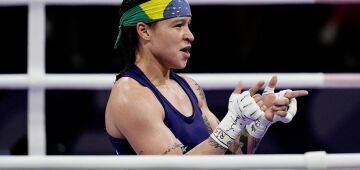 Olimpíadas: Bia Ferreira vence holandesa e garante medalha ao avançar às semis no boxe em Paris-2024