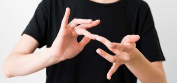 Aplicativo reforça atendimento a pessoas surdas e retoma Central de Libras em Petrolina