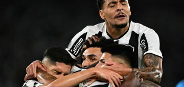 Botafogo vence Palmeiras, no Rio, e larga na frente nas oitavas de final da Libertadores