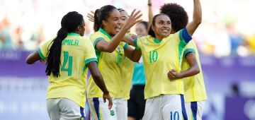 Brasil e Estados Unidos disputam medalha de ouro no futebol feminino em Paris; confira escalações