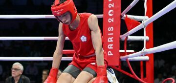 Taiwanesa envolvida em polêmica de gênero garante medalha no boxe em Paris-2024