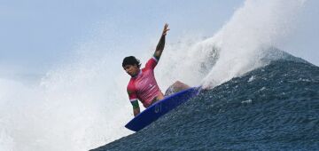 Gabriel Medina perde semifinal para Jack Robinson e vai disputar o bronze nas Olimpíadas 