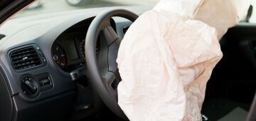 "Airbags mortais" Takata: 2,5 milhões de carros no Brasil precisam fazer recall; entenda