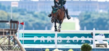 Stephan Barcha é 5&ordm; nos saltos do hipismo em Paris, e Rodrigo Pessoa não completa percurso