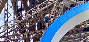 Homem é preso em Paris após escalar a Torre Eiffel