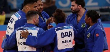 Equipe de judô do Brasil passa na repescagem e vai disputar medalha de bronze na Olimpíada