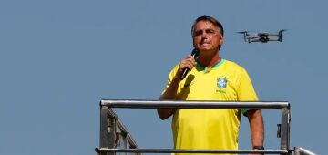 Bolsonaro vai a Foz do Iguaçu fazer campanha para general demitido da Petrobras durante seu governo