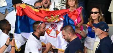 Djokovic bate Alcaraz, conquista sonhado ouro olímpico em Paris-2024 e iguala feito de Agassi