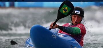 Ana Sátila avança às quartas do caiaque cross da canoagem slalom, e Pepê Gonçalves é eliminado