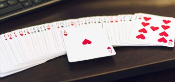 Modalidade venerada por milhões de brasileiros: conheça a formas de poker praticadas no Brasil