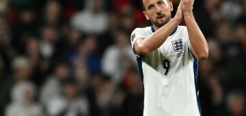 Harry Kane recebe homenagem por seu 100&ordm; jogo pela Inglaterra