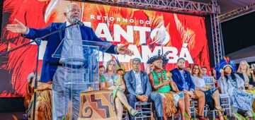 Lula critica Congresso em evento da volta do manto Tupinambá: "Compromisso é com grandes fazendas"