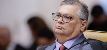 STF: Dino suspende norma que equipara aposentadoria de policiais homens e mulheres