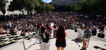 França tem manifestações de apoio a Gisèle Pelicot, vítima de múltiplos estupros