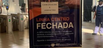 Linha Centro do Metrô do Recife é fechada e passageiros enfrentam transtornos