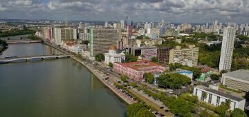 Candidatos à Prefeitura do Recife apresentam propostas para segurança e assistência social