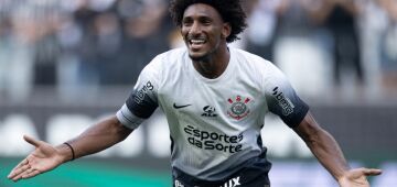 Corinthians conta com brilho de Romero e vence Flamengo em seu aniversário diante da torcida
