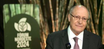 Alckmin exalta governo de João Campos e projeta vitória no Recife: "Quem planta colhe"
