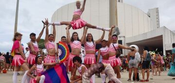 Parada da Diversidade de Pernambuco celebra orgulho das pessoas LGBT+