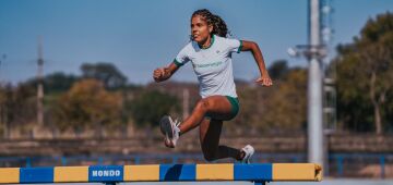 Mirelle Leite, indígena pernambucana, busca tricampeonato Sul-Americano de atletismo, na Colômbia