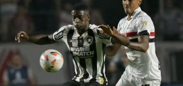 Luiz Henrique passa mal após classificação do Botafogo na Libertadores e vai parar no hospital