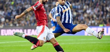 Manchester United busca empate com Porto no fim e continua sem ganhar na Liga Europa