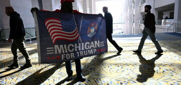 Trump e Kamala lutam no Michigan para atrair votos de trabalhadores e muçulmanos