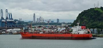 Canal do Panamá tem receita recorde apesar da seca