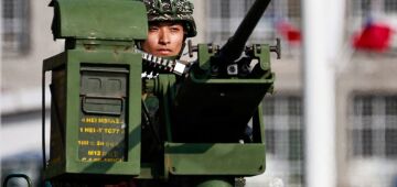 China conclui dia de manobras militares ao redor de Taiwan como "advertência" aos separatistas