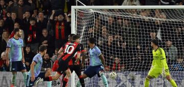 Arsenal é surpreendido pelo Bournemouth e conhece sua primeira derrota no Inglês