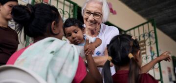 Freira brasileira é premiada pela Agência da ONU para Refugiados; saiba quem é ela