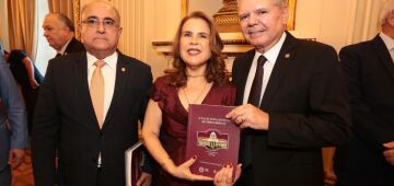 TJPE lança livro sobre a história do Palácio da Justiça de Pernambuco