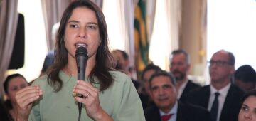 Governadora Raquel Lyra se divide entre o Recife e Caruaru